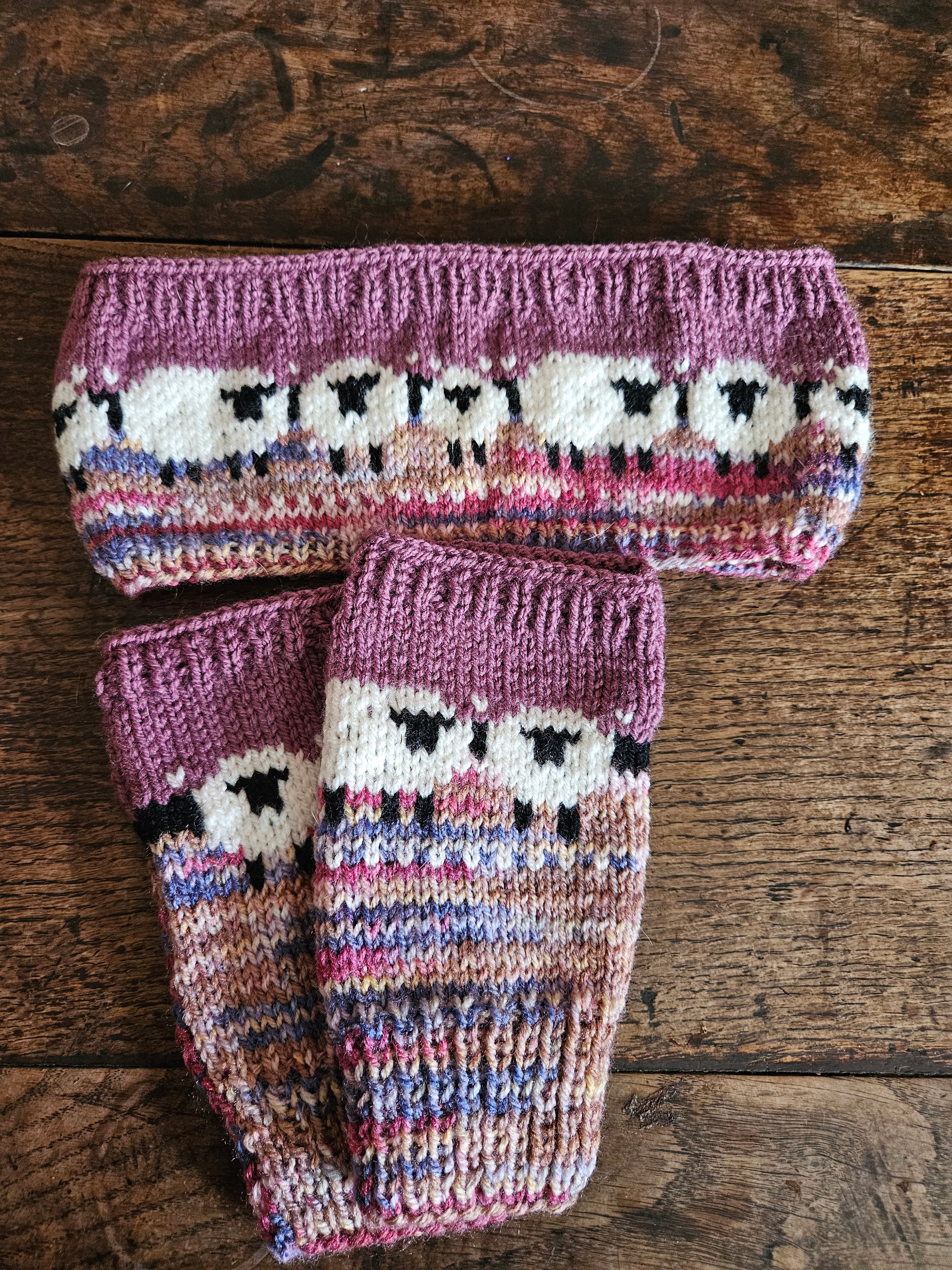 Earwarmer and wrist warmer set with sheep design